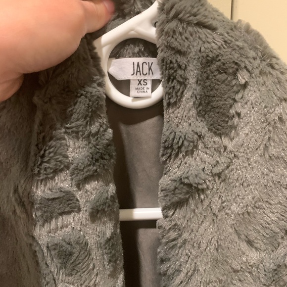 vest!! - Picture 2 of 3